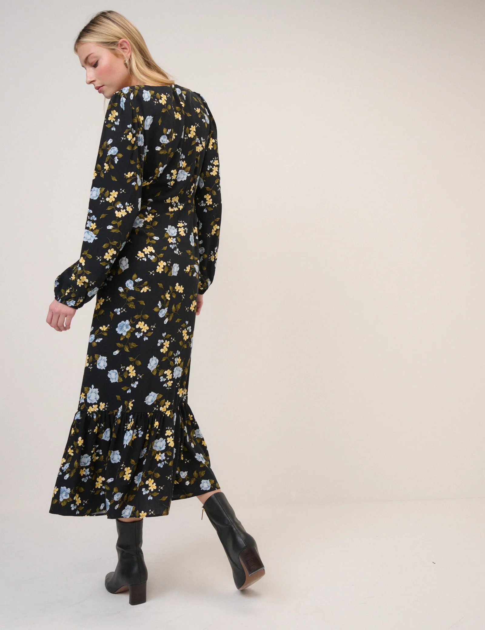 Black Floral Amara Midi Dress - Image 5