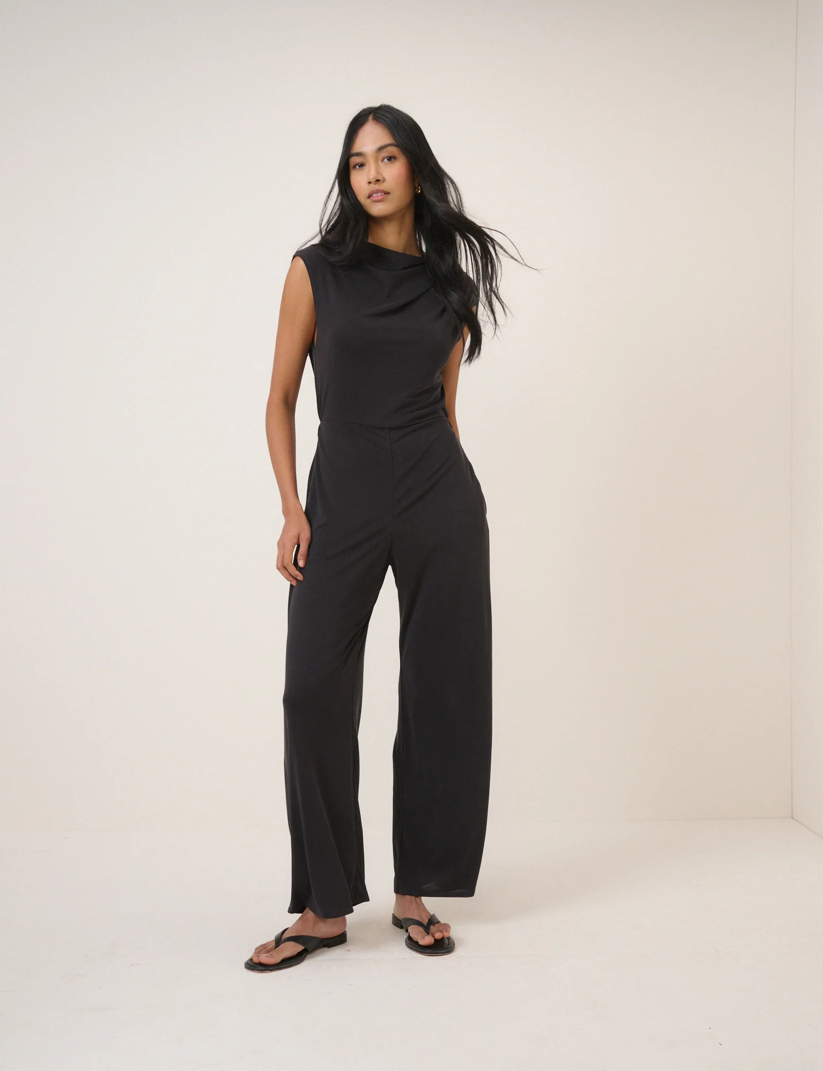 Black Boat Neck Jersey Sleeveless Jersey Jumpsuit - Image 2