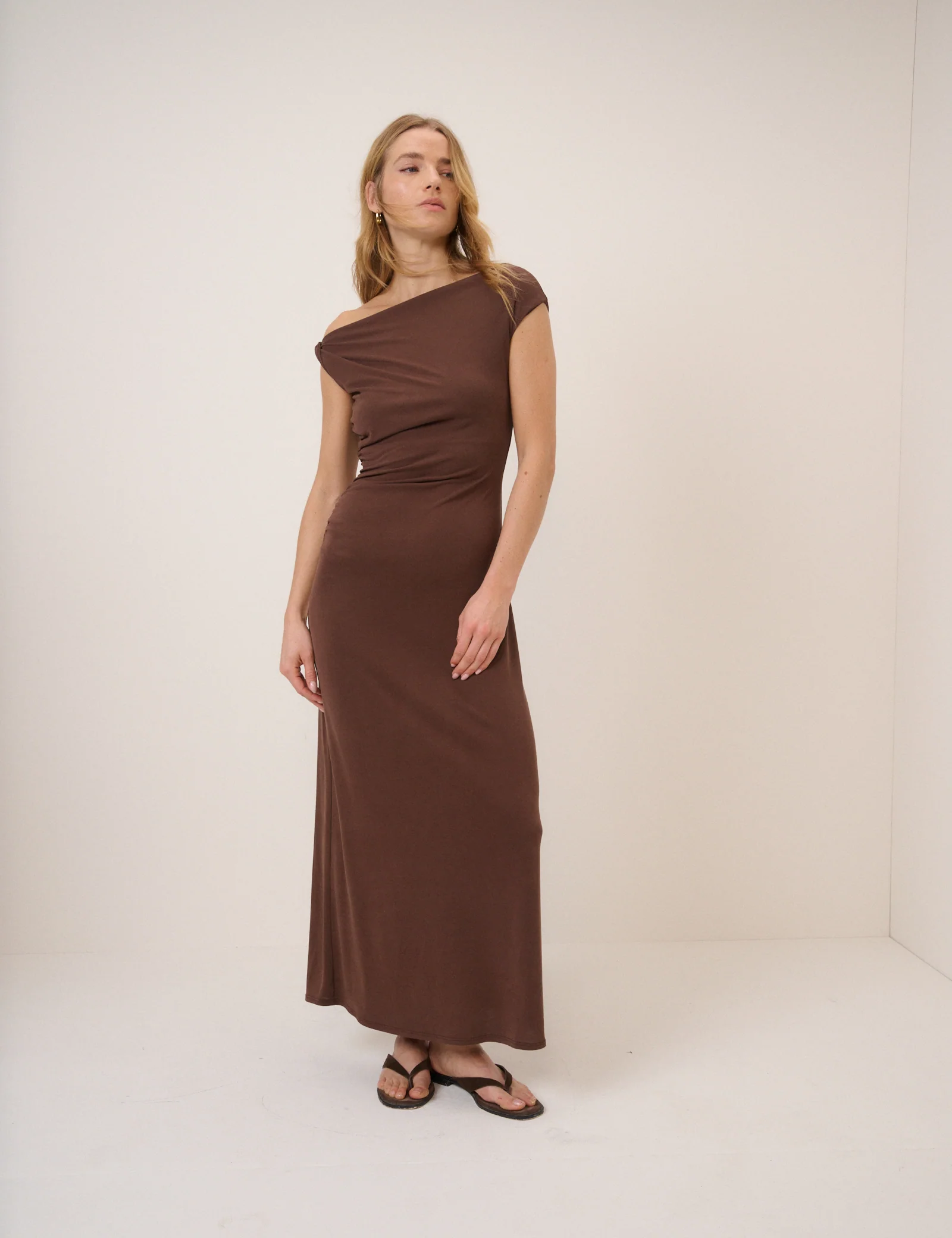 Brown Bethany Jersey Midi Dress - Image 4