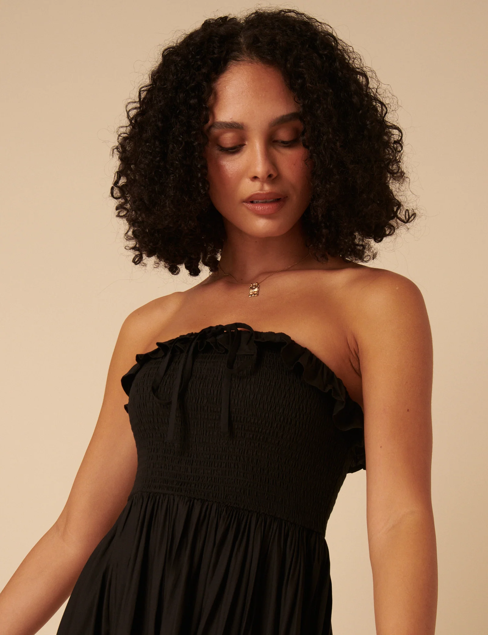 Black Bandeau Ruched Bela Midi Dress - Image 4