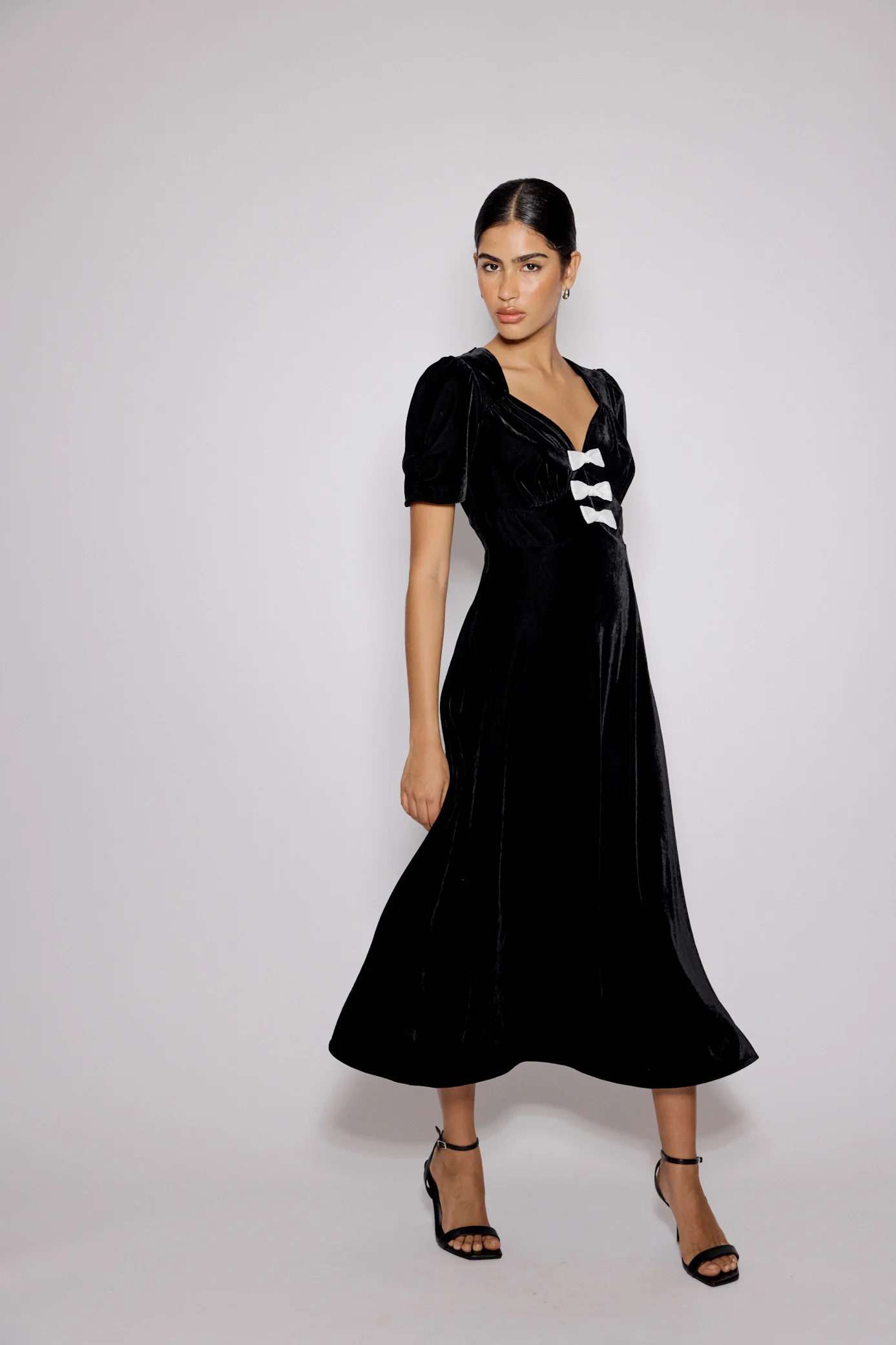 Black Bow Front Velvet Eleanor Midi Dress - Image 4