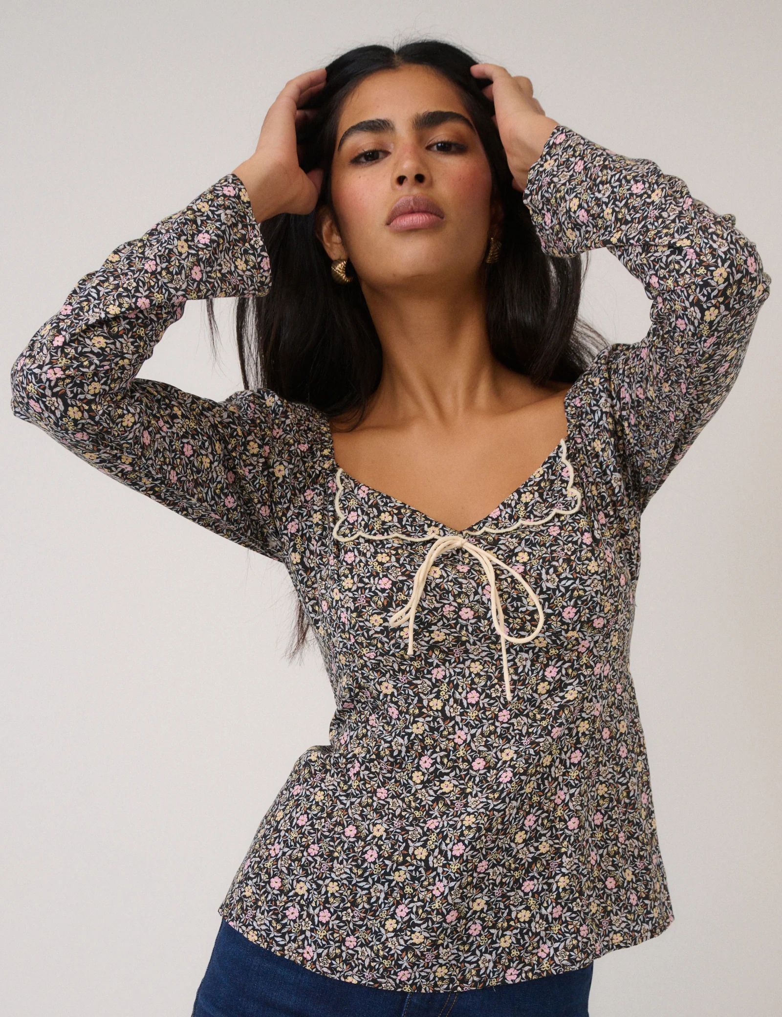 Black Floral Bow Front Top - Image 4
