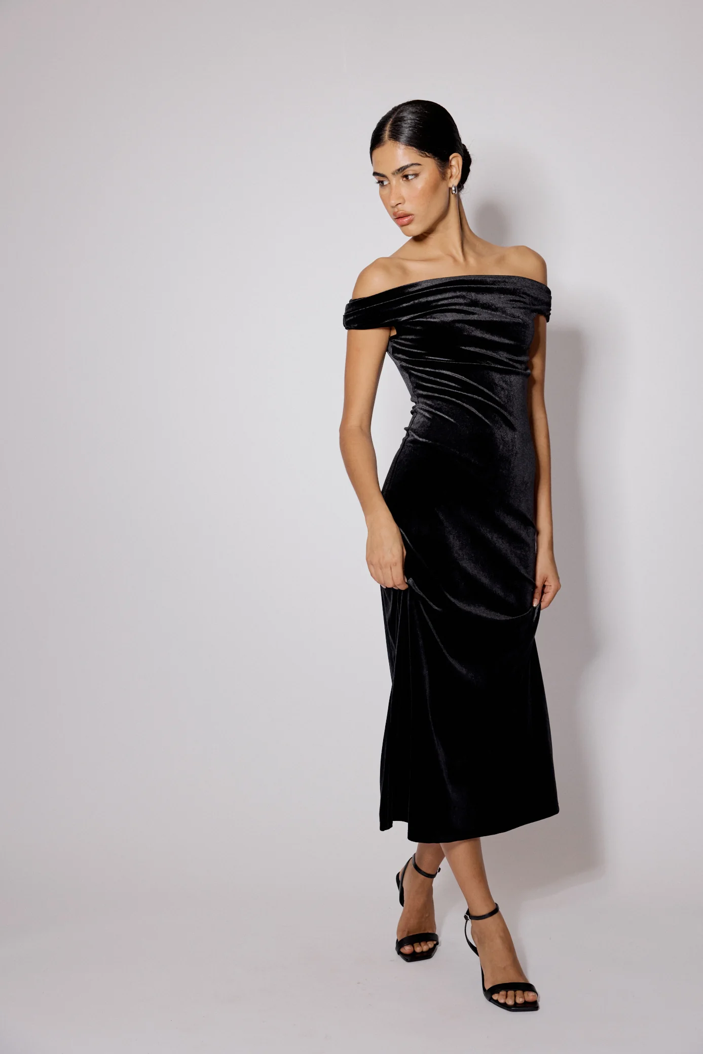 Black Off Shoulder Stretch Velvet Pippa Maxi Dress - Image 4