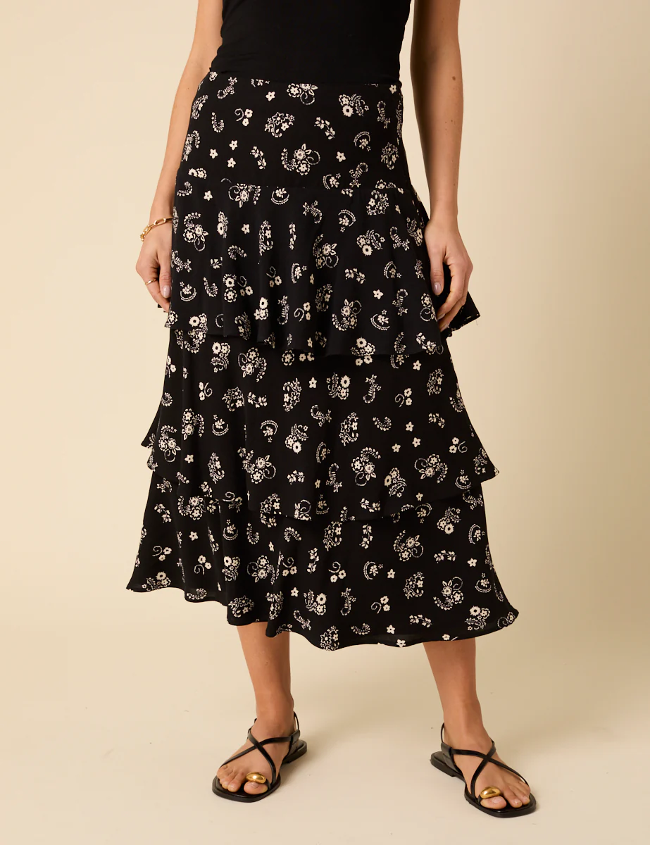 Black Printed Tiered Maxi Skirt - Image 2