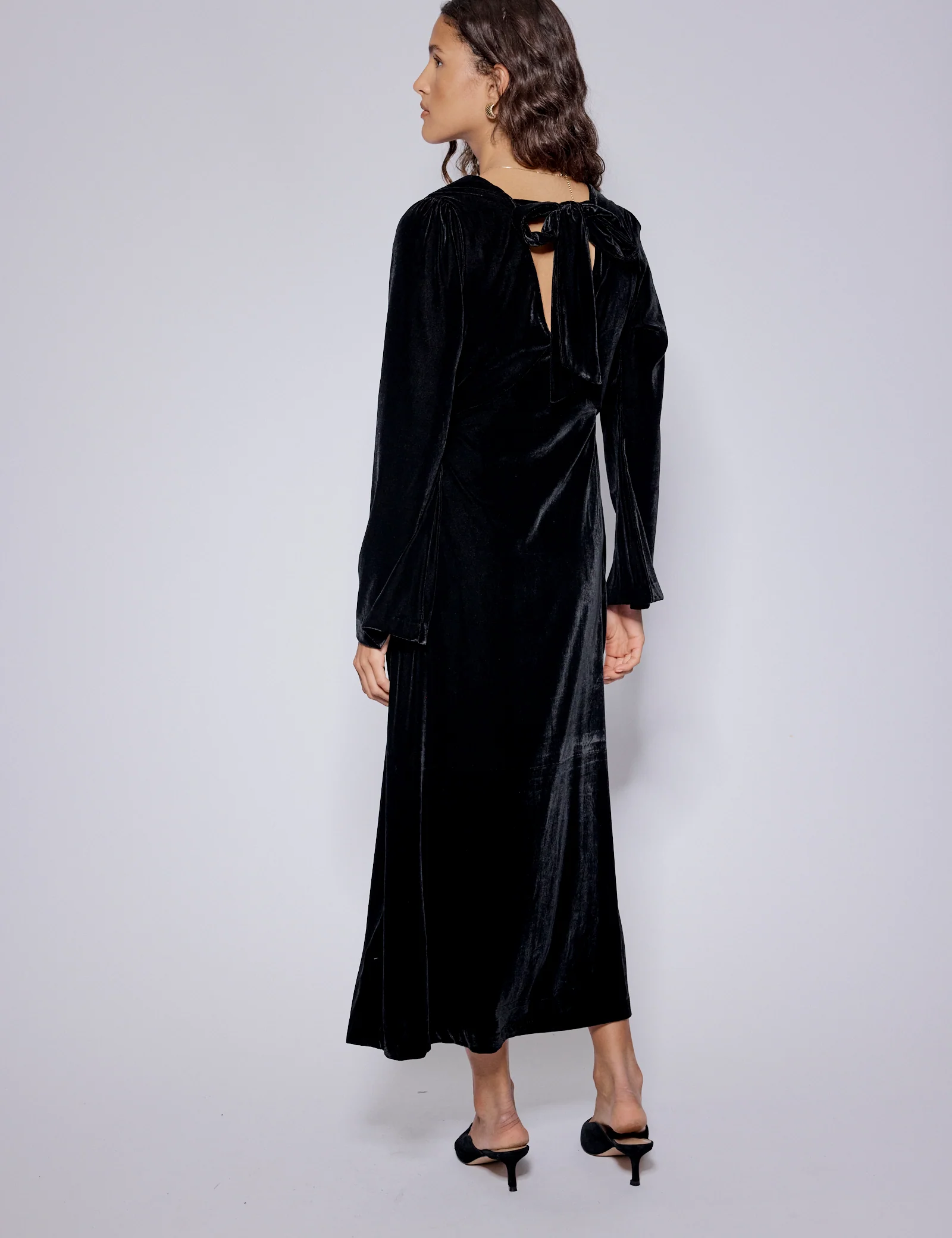 Black Velvet Long Sleeve Josie Midi Dress - Image 5