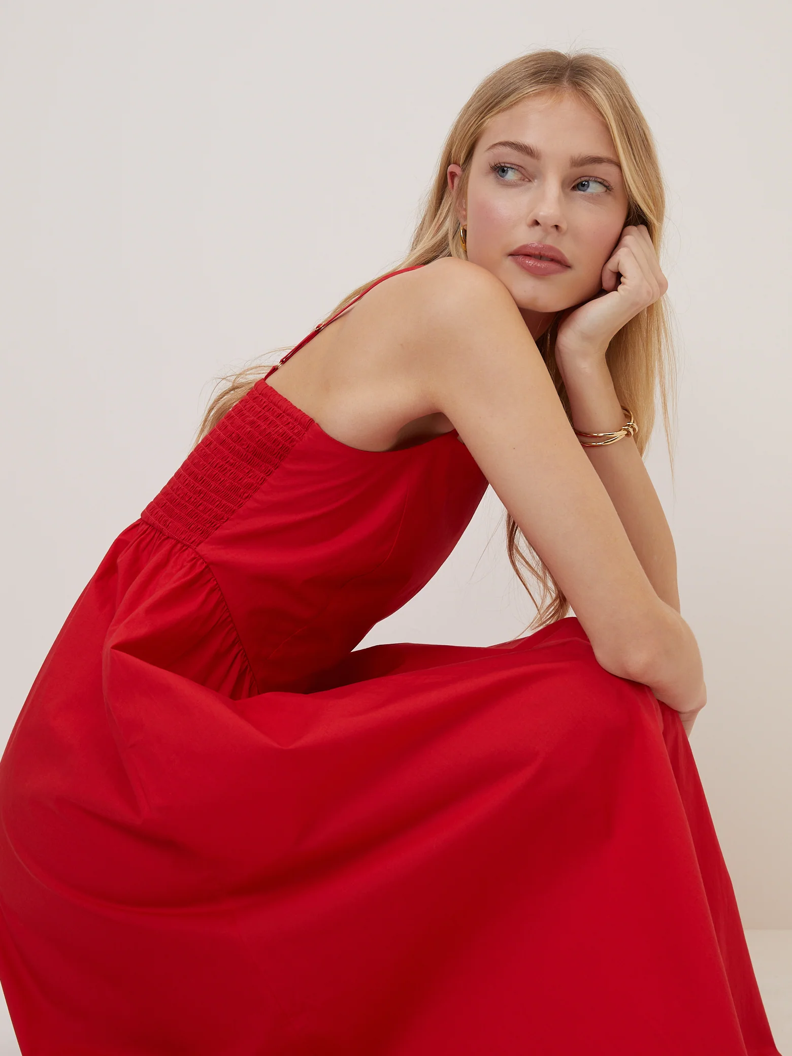 Red Fitted Bodice Briella Midi Dress - Image 2