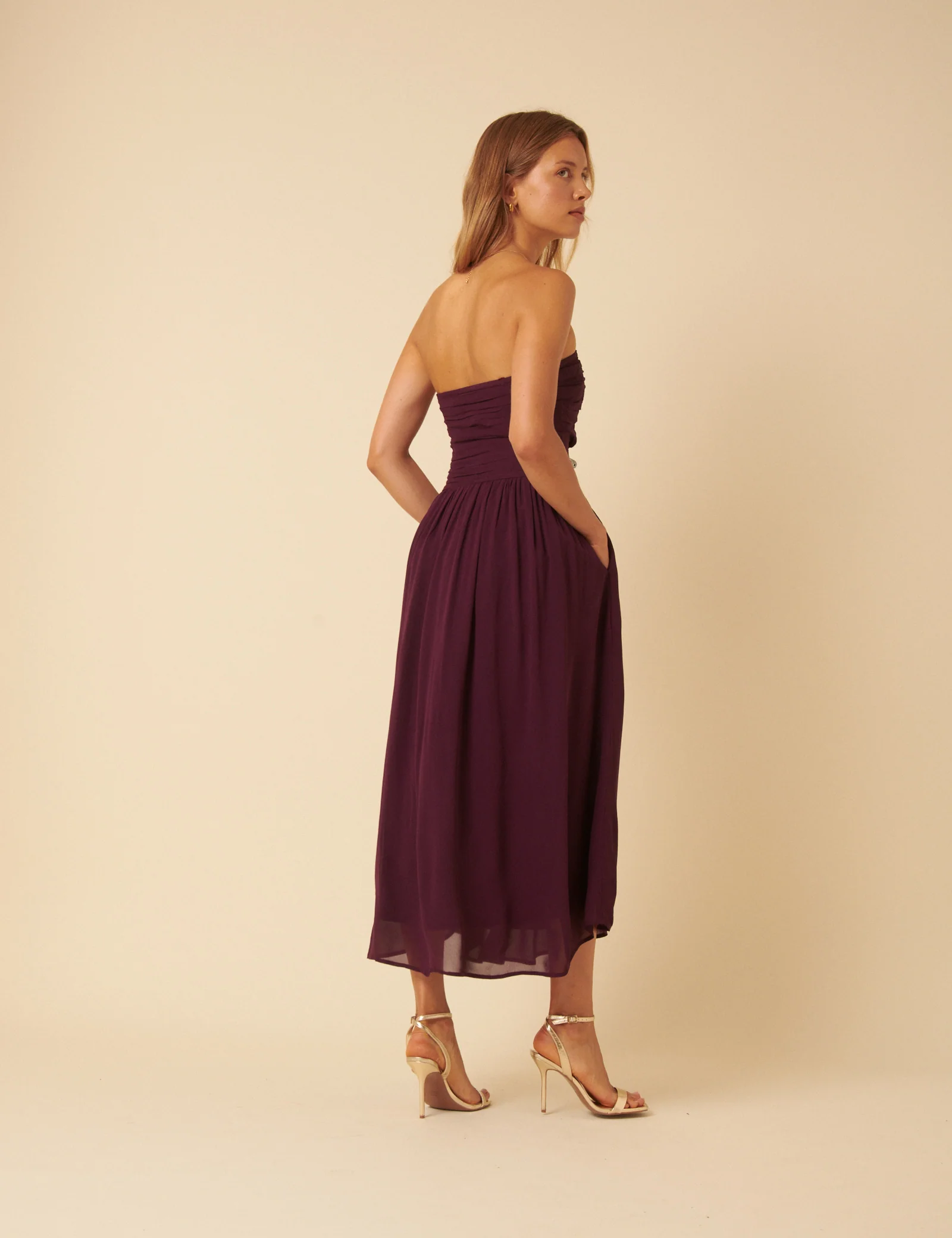 Burgundy Bandeau Felicty Midi Dress - Image 4