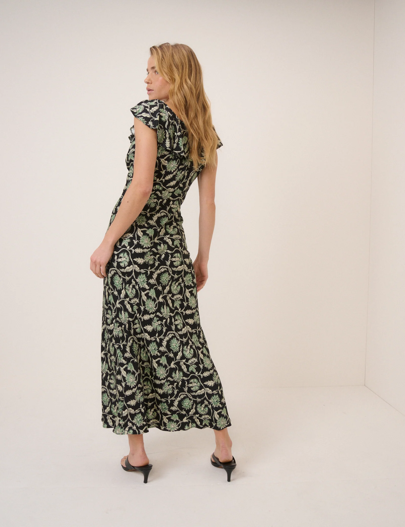 Black Floral Cleo Midi Dress - Image 5