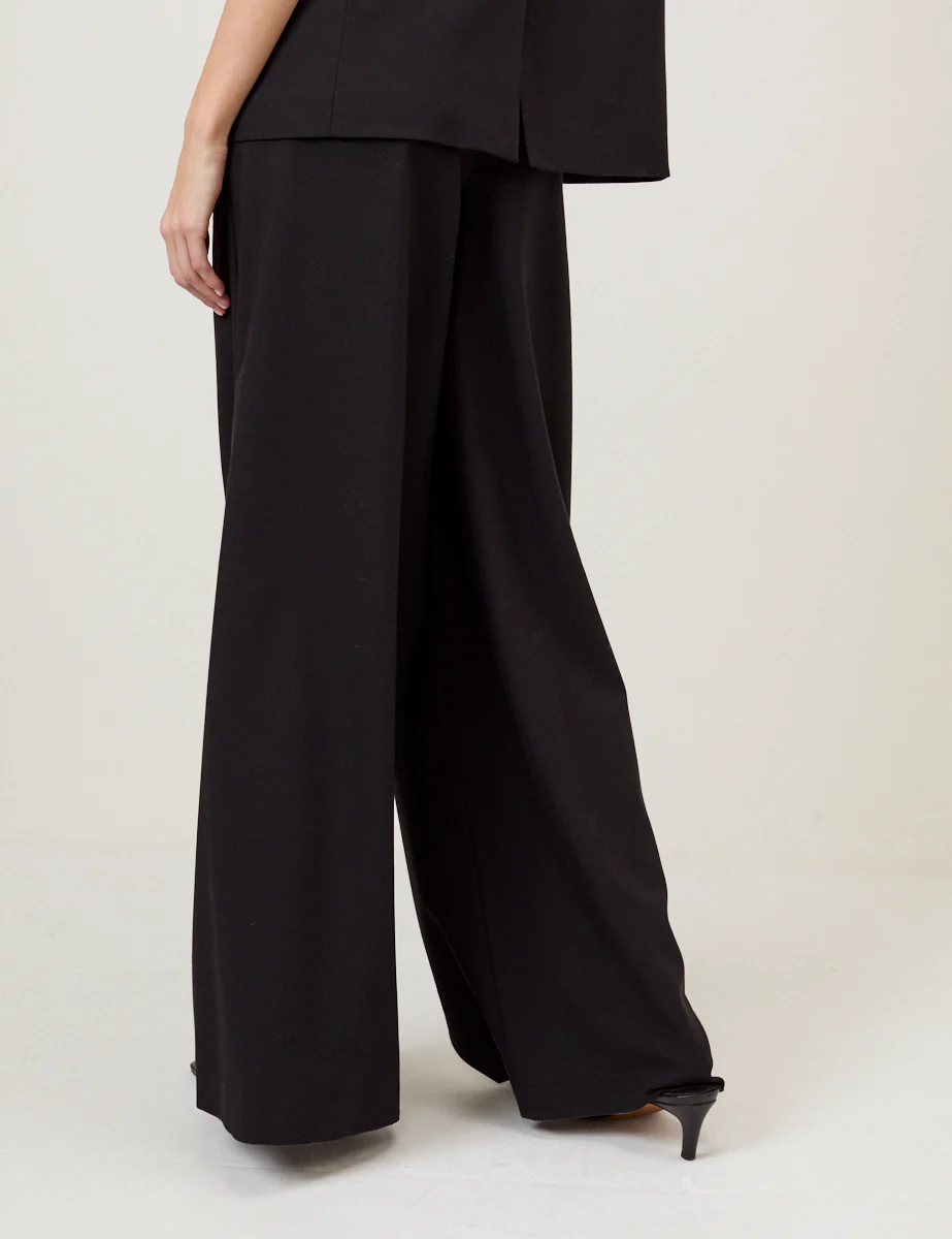 Black Pleated Wide Leg Trousers - Image 5