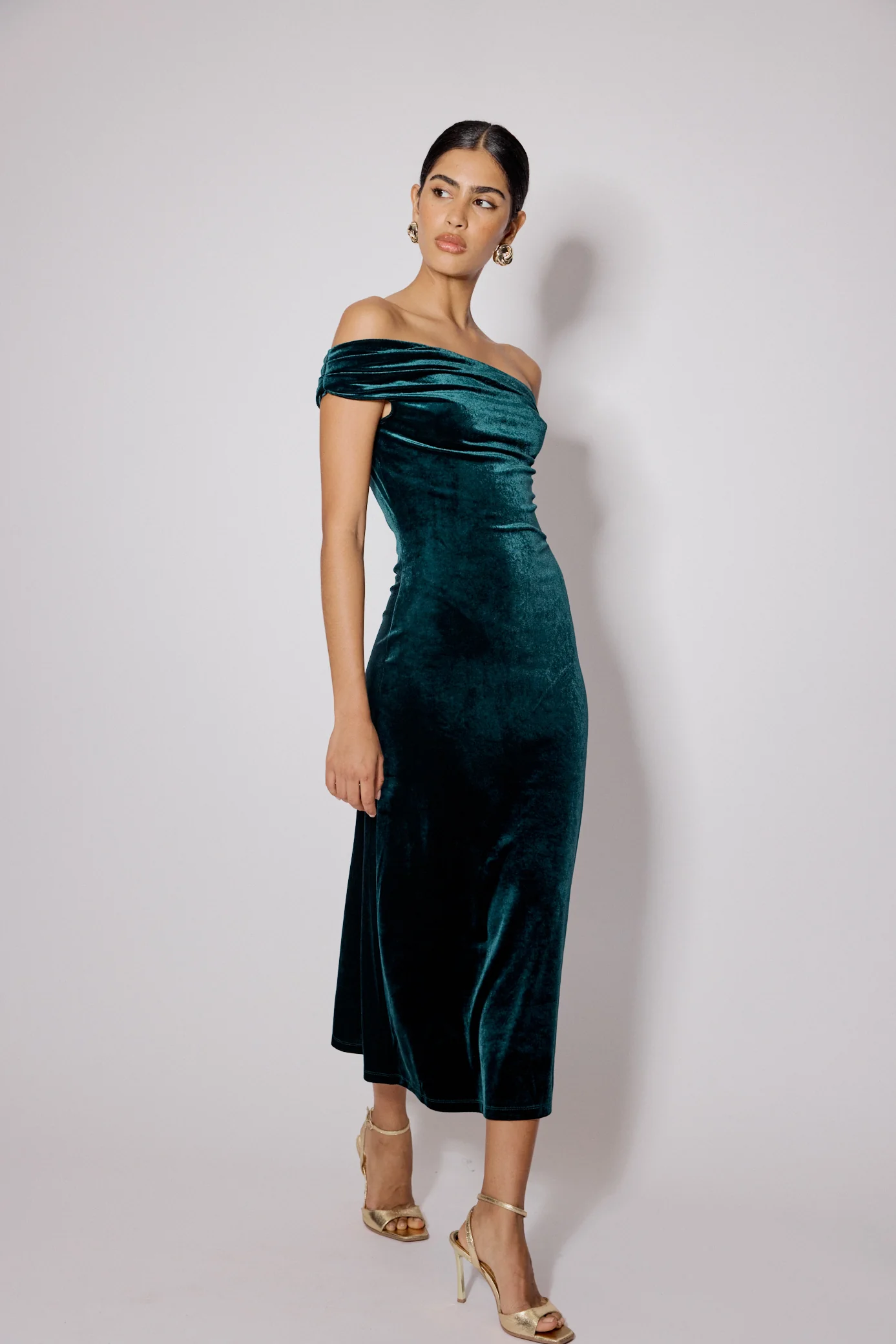 Green Off Shoulder Stretch Velvet Pippa Maxi Dress - Image 3