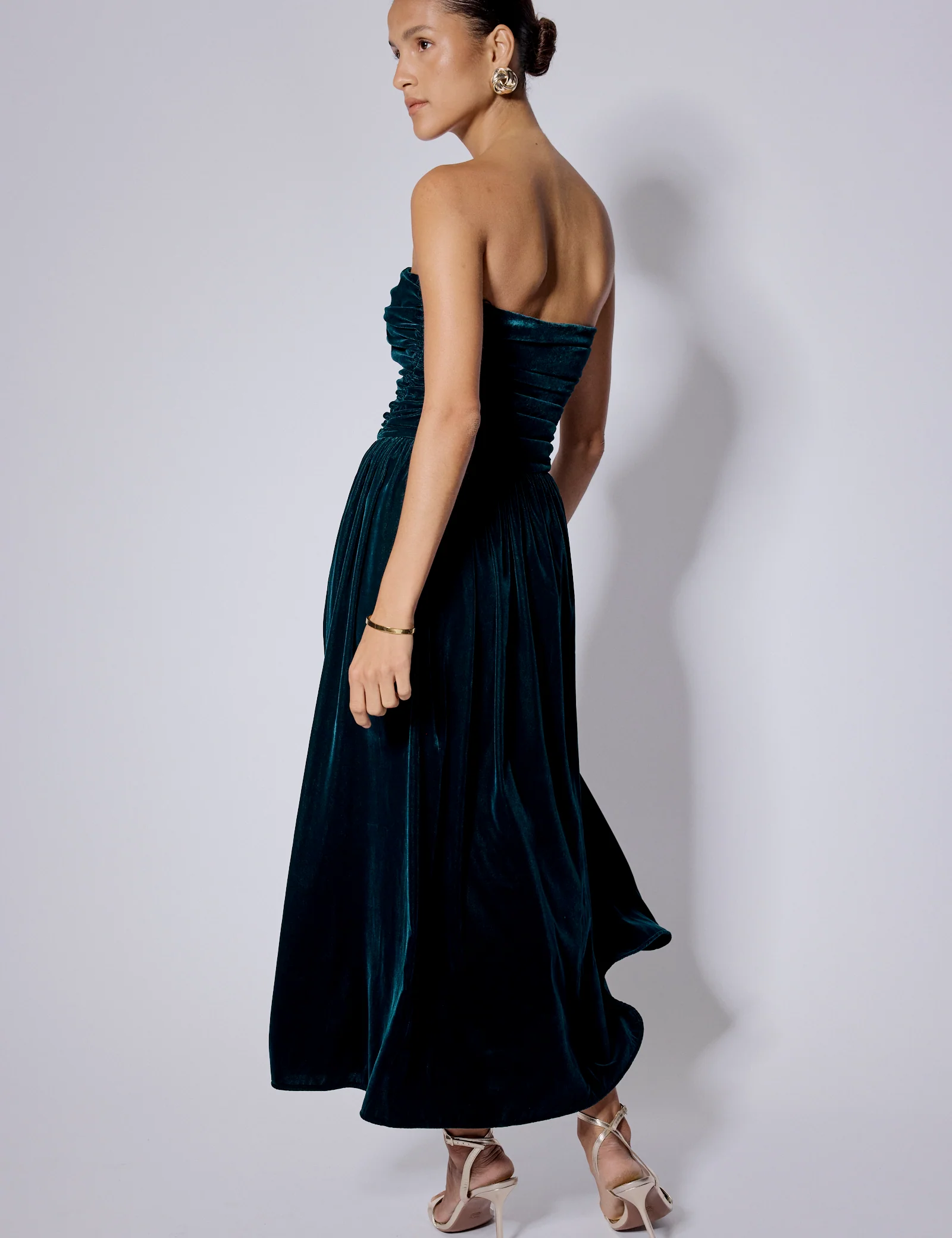 Green Velvet Bandeau Felicity Midi Dress - Image 5