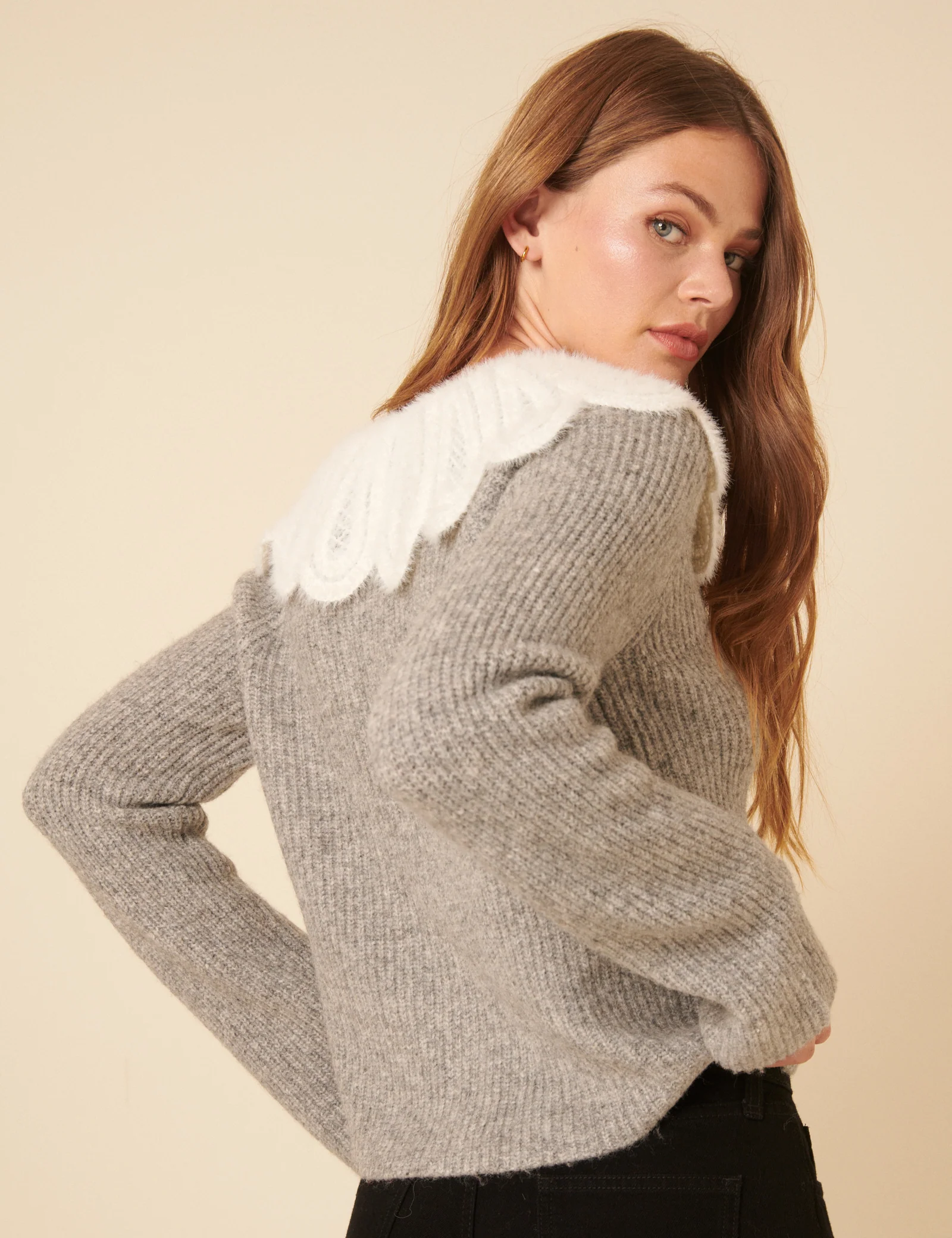 Grey Crochet Collar Knitted Cardigan - Image 4