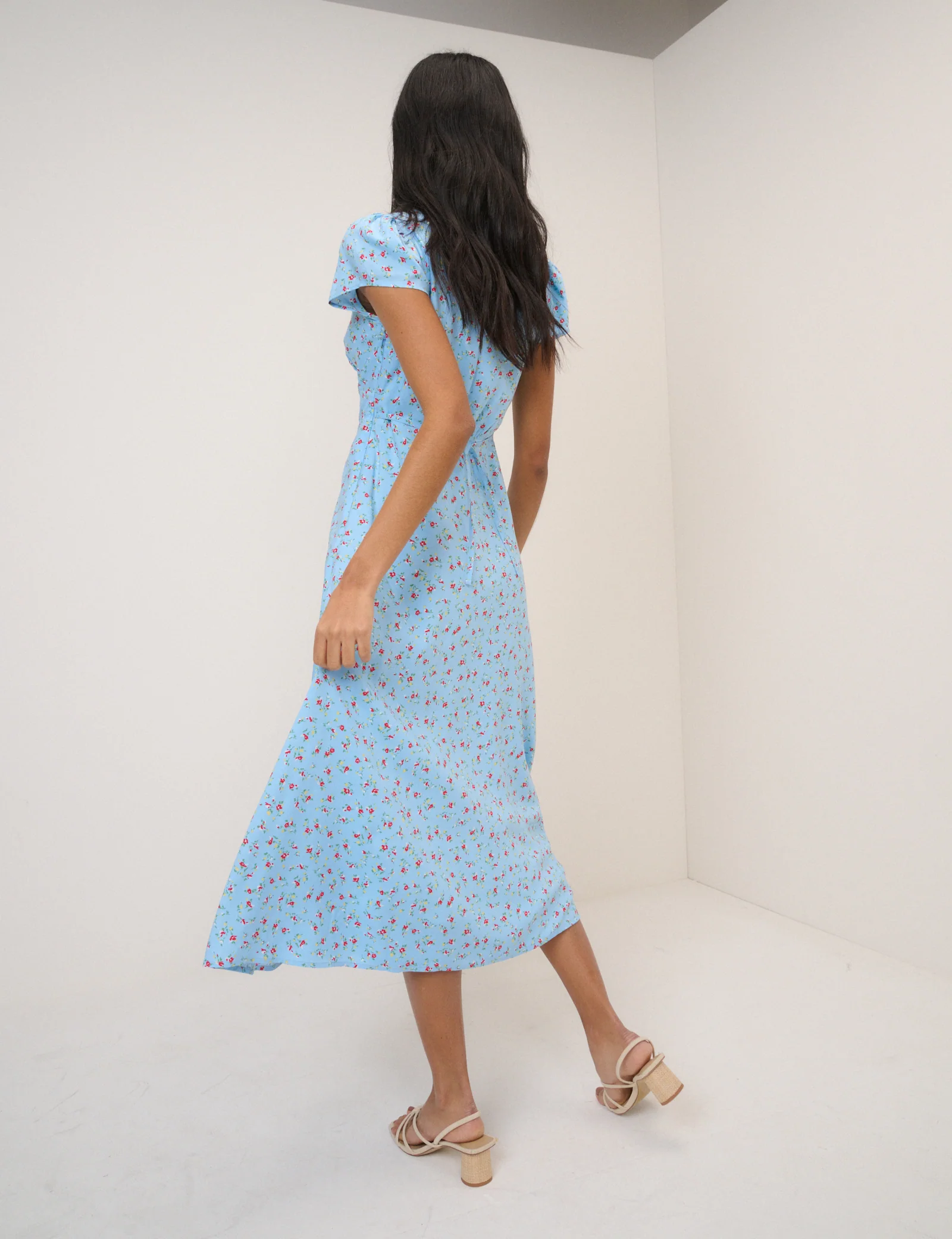 Blue Ditsy Floral Kacey Midi Dress - Image 5