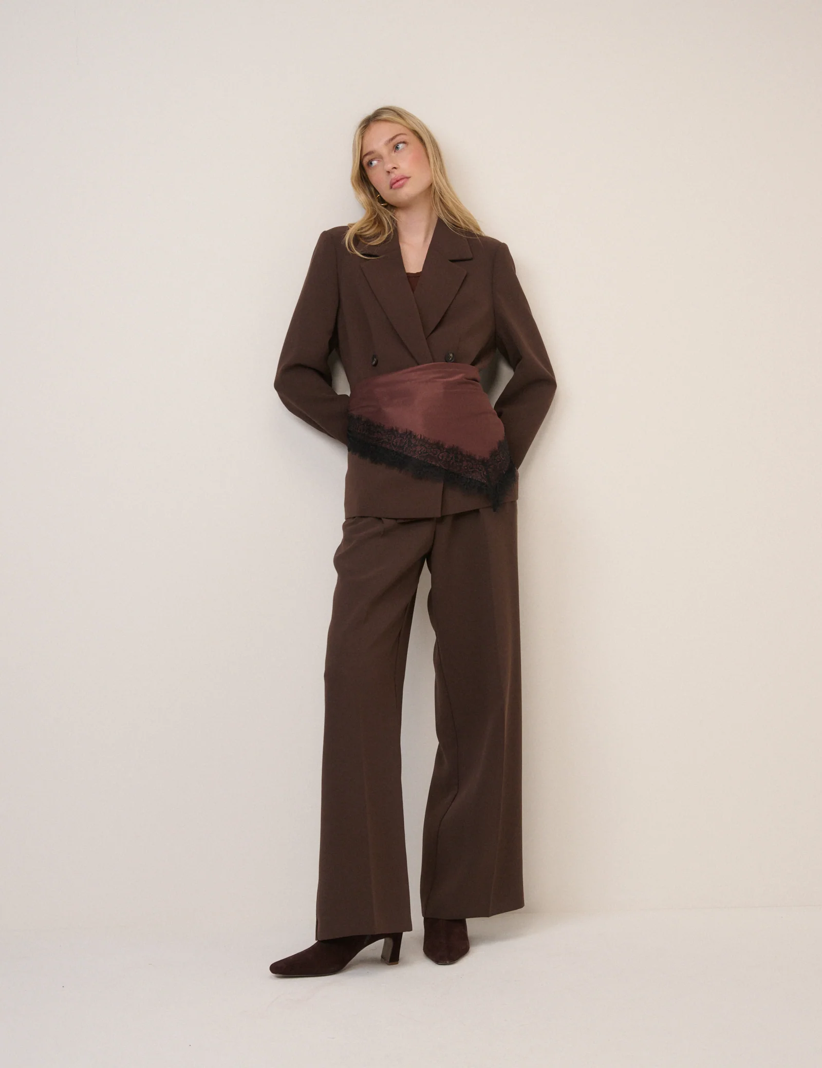 Brown Lace Trim Scarf - Image 4