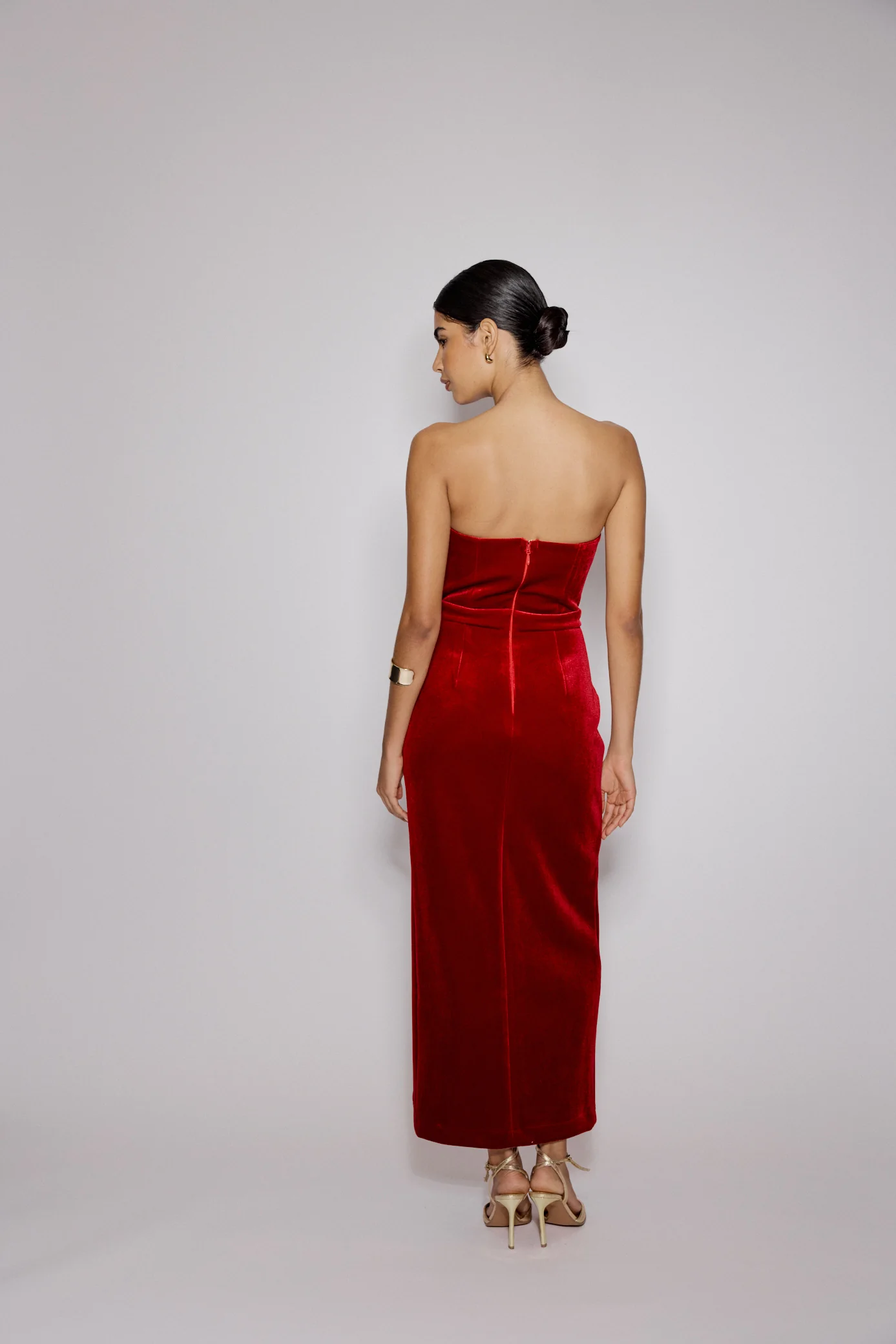 Red Sweetheart Bandeau Velvet Nola Midi Dress - Image 6