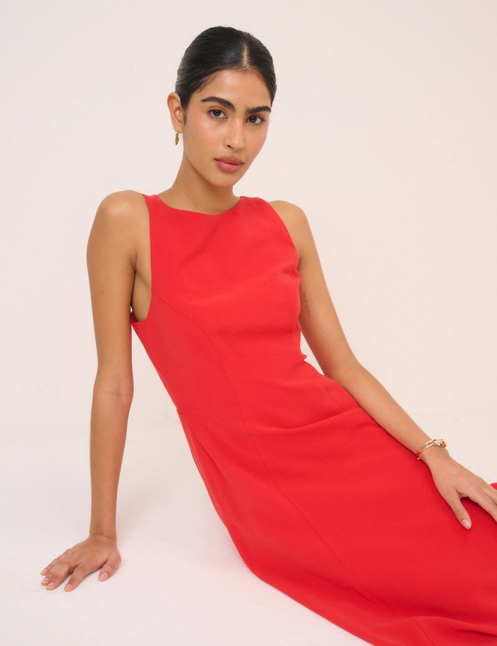 Red Reign Midi Dress - Image 5