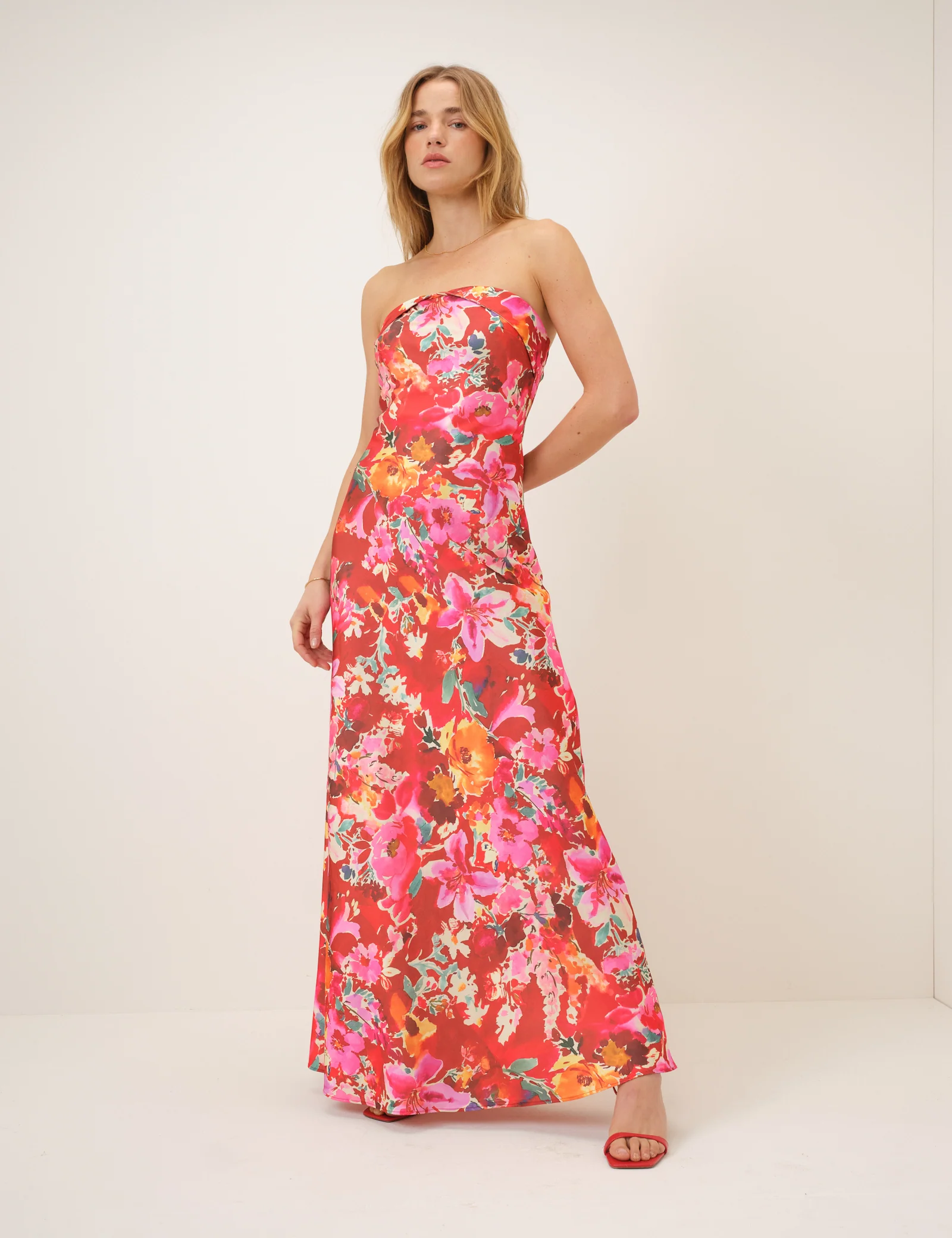 Pink Floral Robyn Midi Dress - Image 3