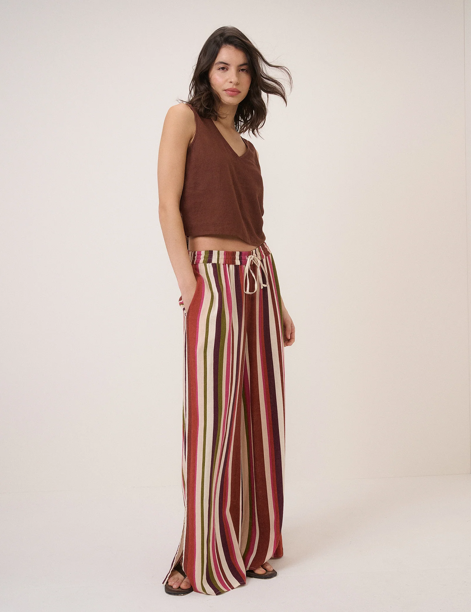 Brown Linen-Blend Swing Top - Image 4