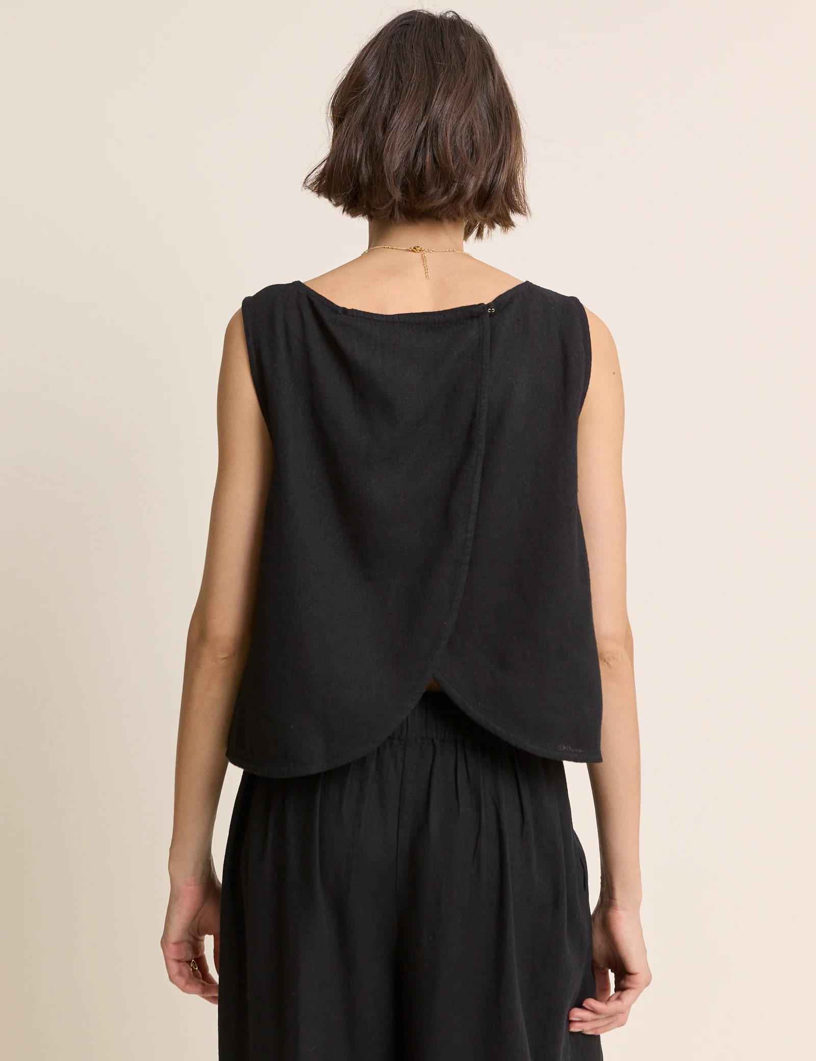 Black Wrap Detail Tank Top - Image 5