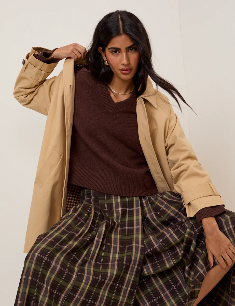 Brown V-Neck Wool Jumper - Image 3