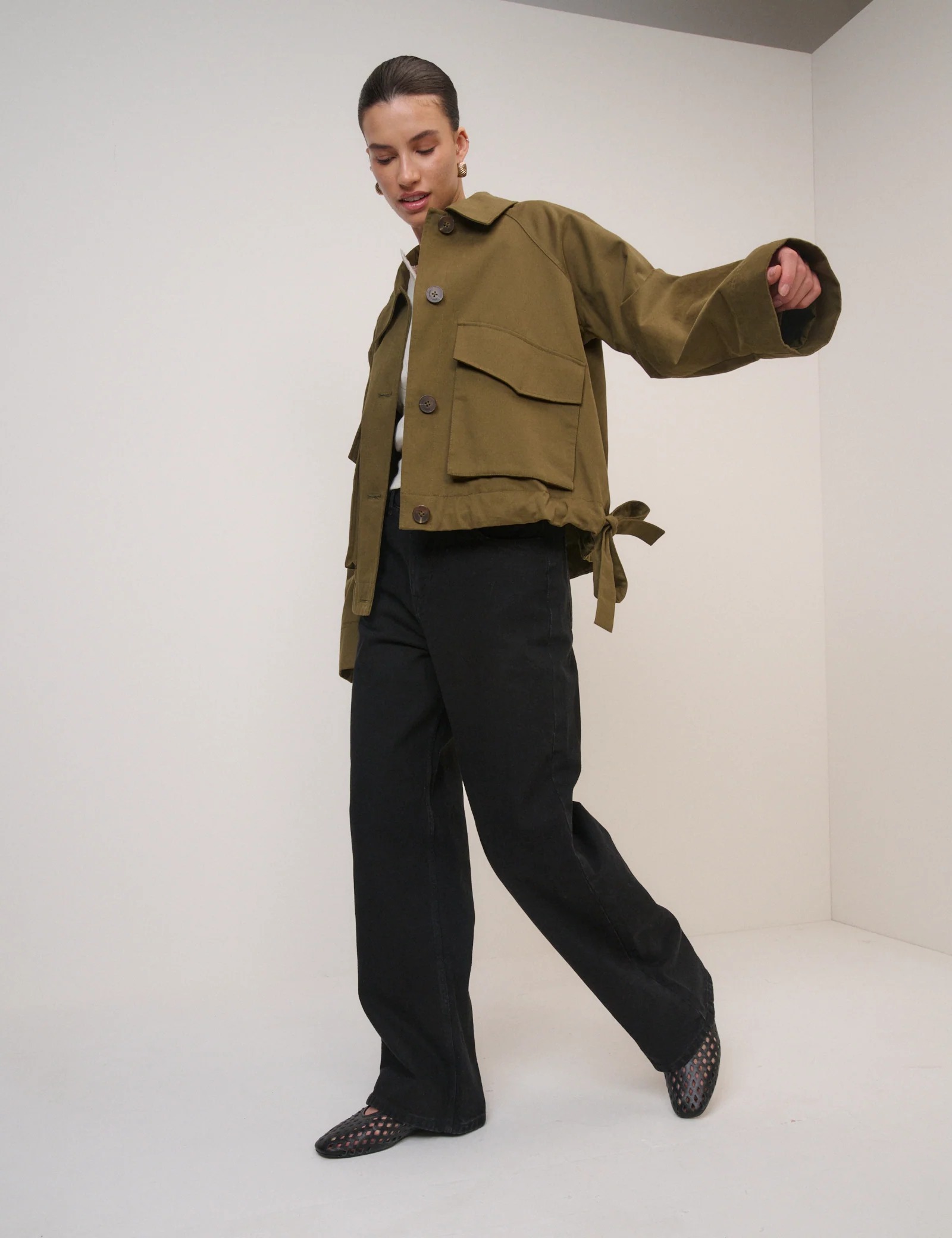 Black Mid Rise Carnaby Wide Leg Jeans - Image 3
