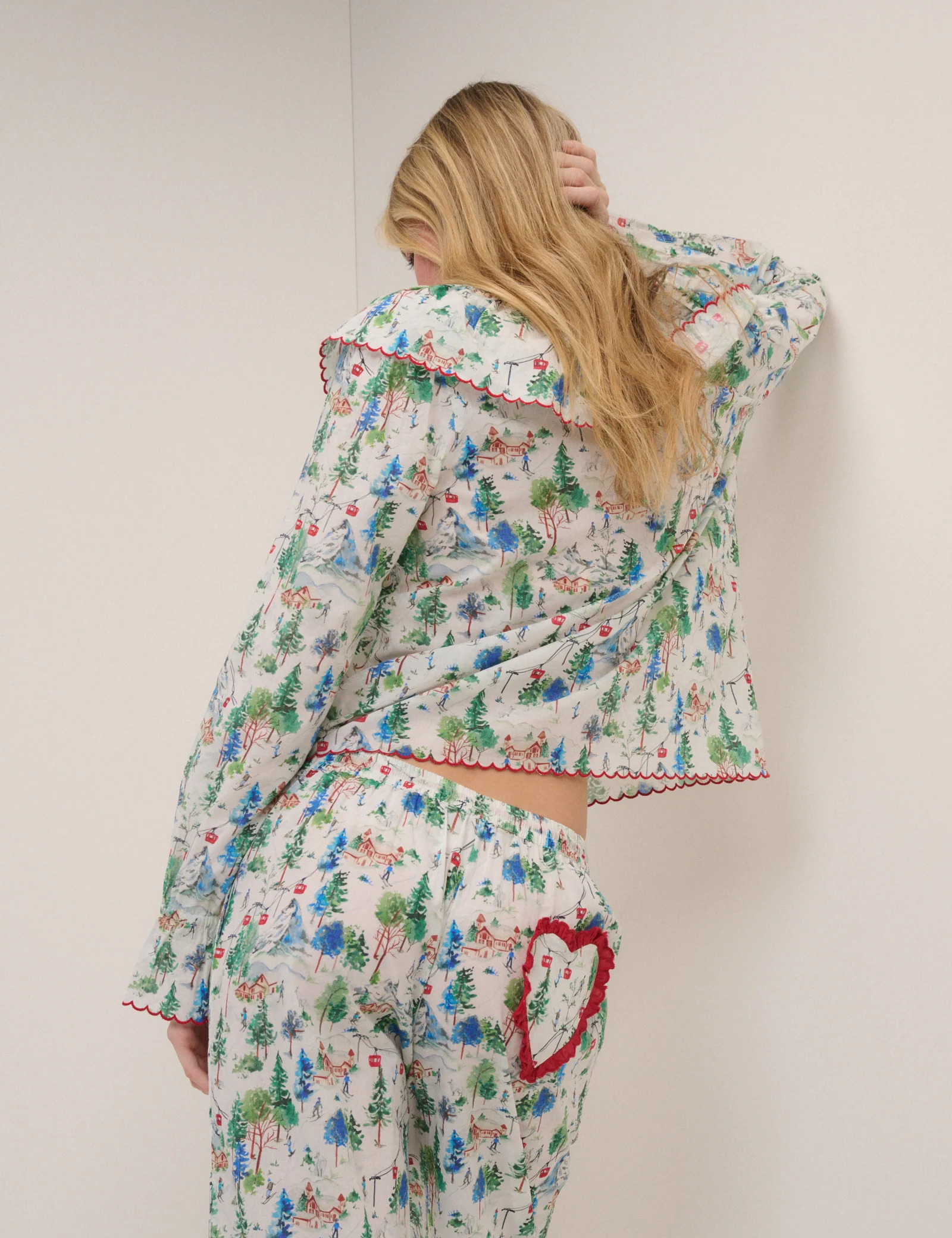 White Aspen Treasures Pyjama Set - Image 2