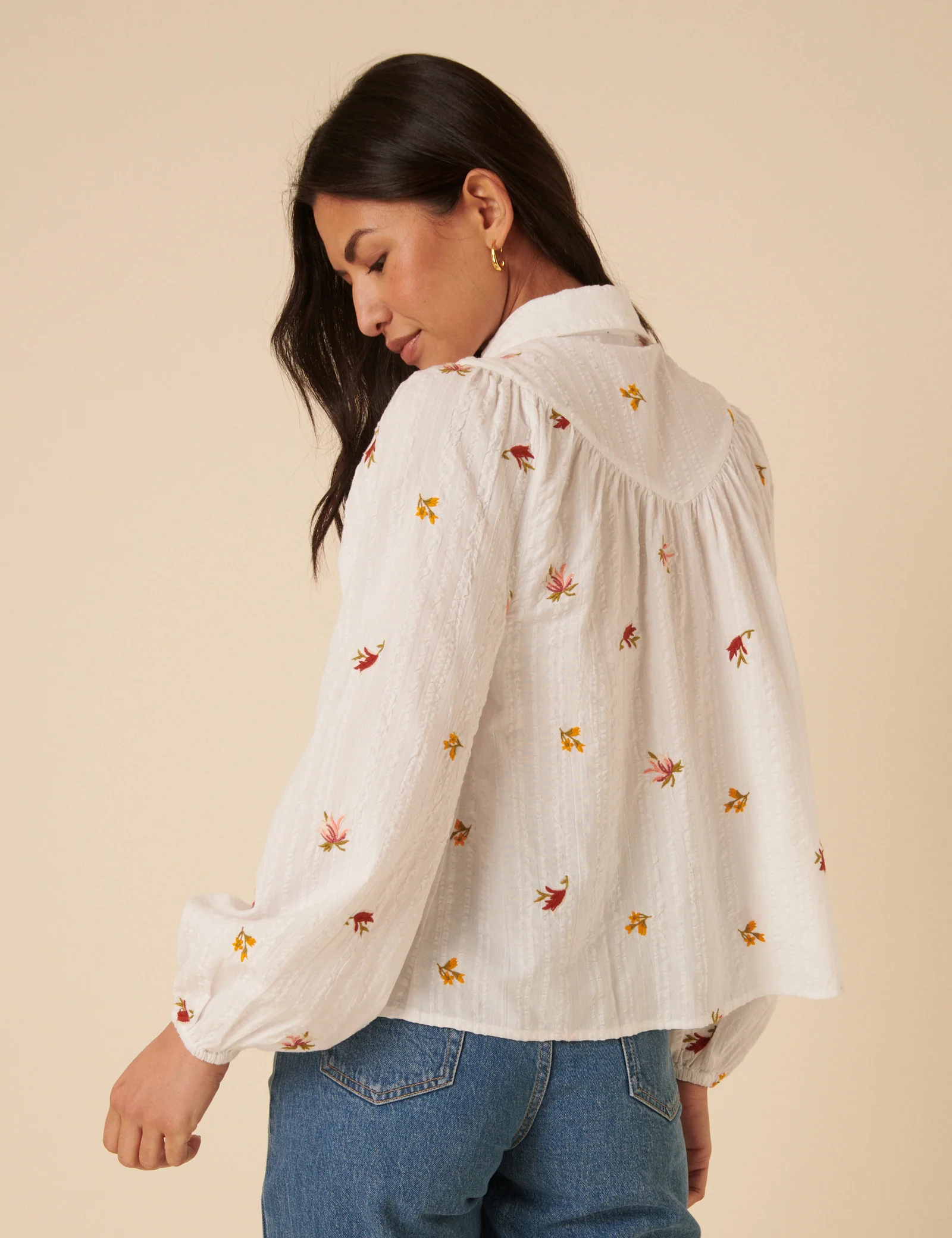 White Embroidered Balloon Sleeve Blouse - Image 5